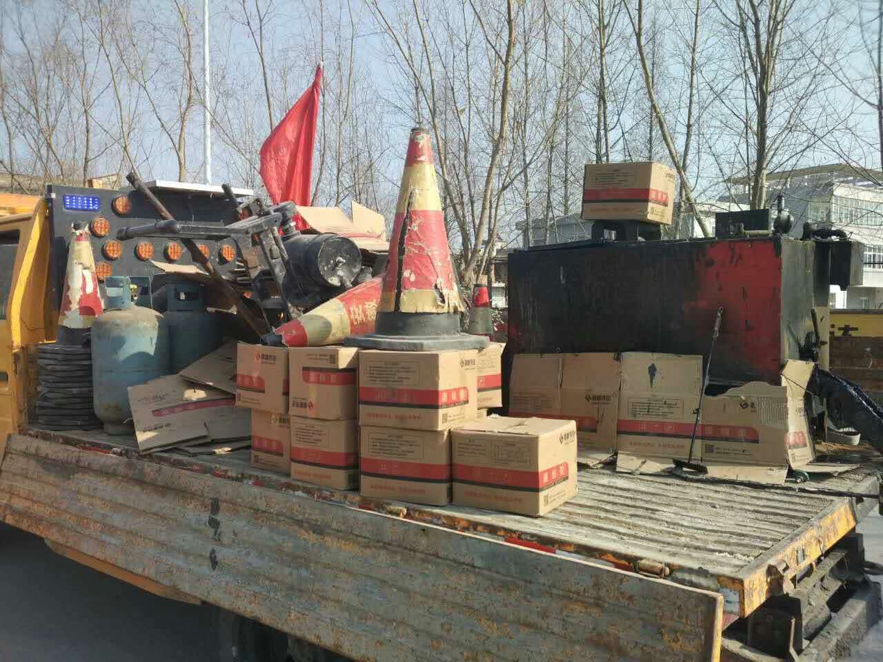瀝青路面灌縫膠效果不佳是哪步出錯(cuò)了？