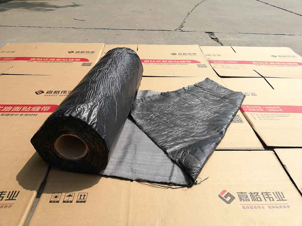 抗裂貼對于層間裂縫的作用有哪些？