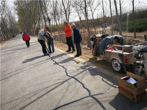 山西地區(qū)道路養(yǎng)護(hù)使用嘉格道路貼縫帶的用戶越來(lái)越多